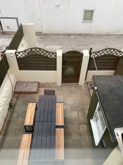 Gorgeous House In Newquay Walking Distance From Fistral Beach Exterior foto