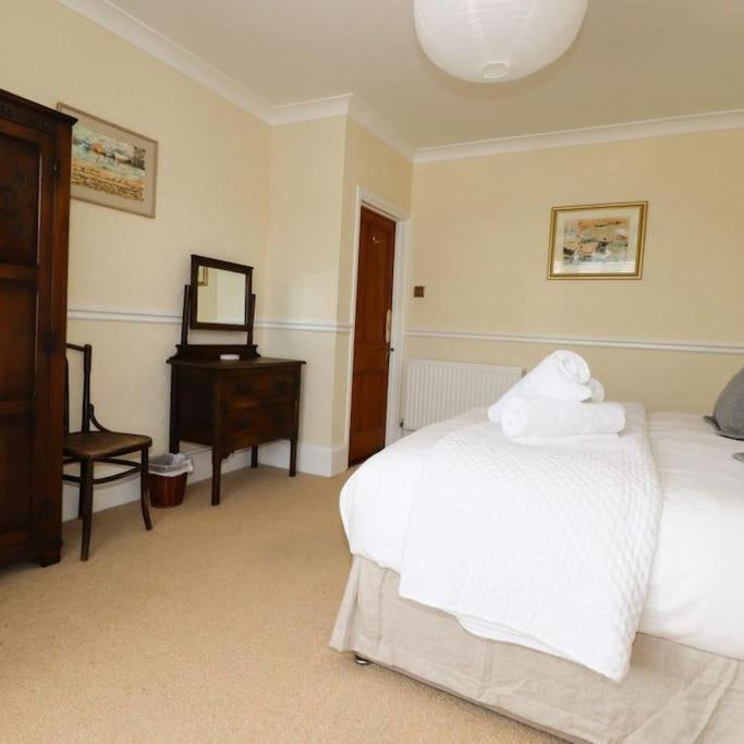 Gorgeous House In Newquay Walking Distance From Fistral Beach Exterior foto